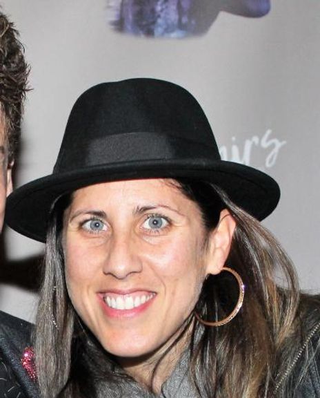 Jennifer Webb Headshot