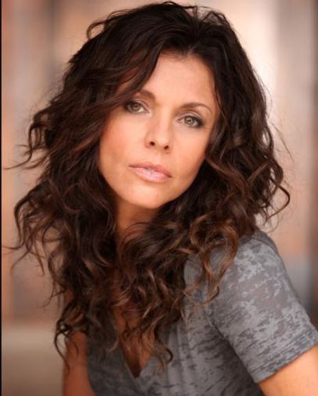 Eva Jenickova Headshot