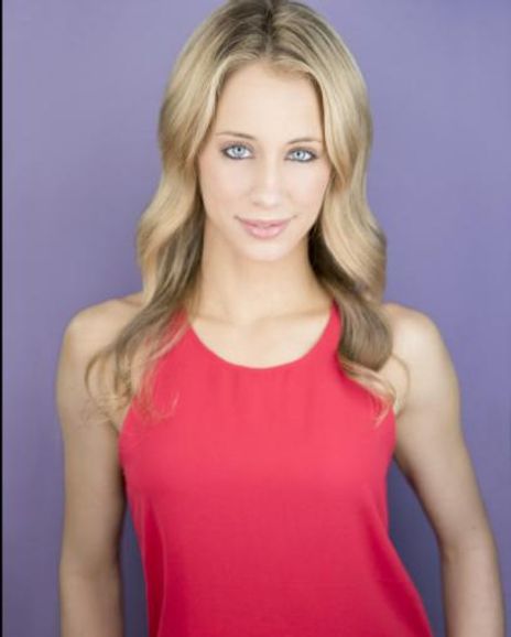Olivia Sharber Headshot