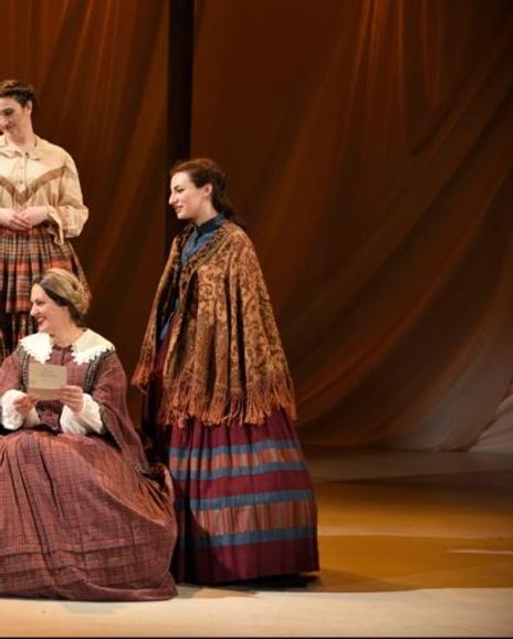 Alison Novelli Headshot