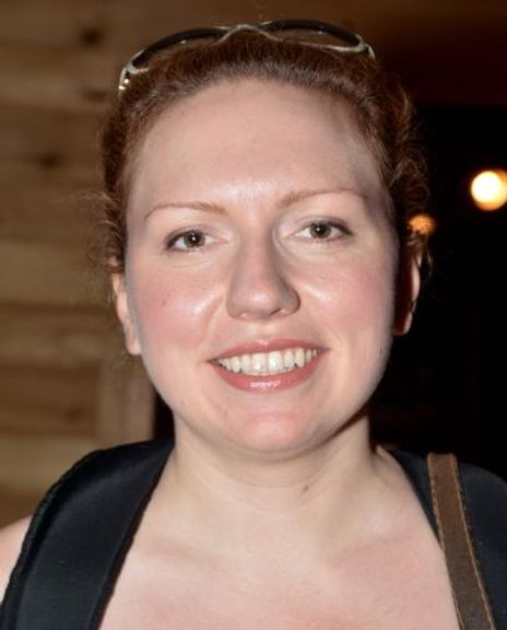 Caitlin Warbelow Headshot