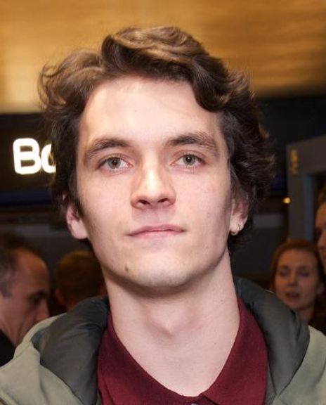 Fionn Whitehead Headshot