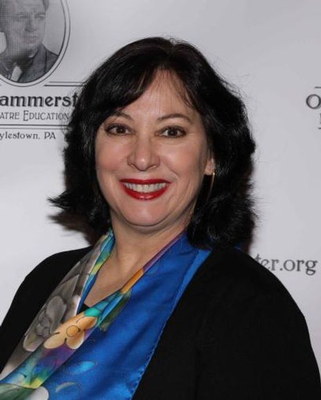 Donna Carcaci Rhodes Headshot