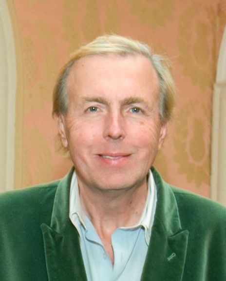 Andre Liigand Headshot