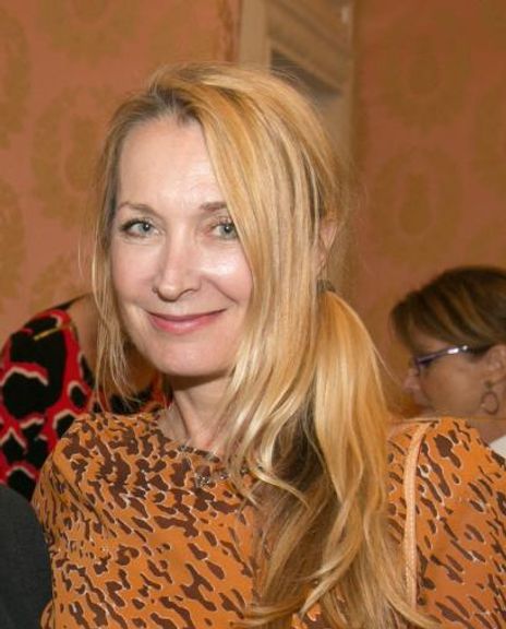 Denise Niemann Headshot