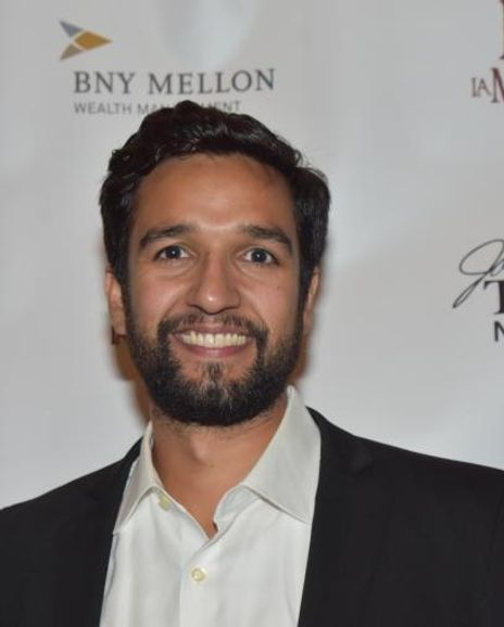 Deven Kolluri Headshot