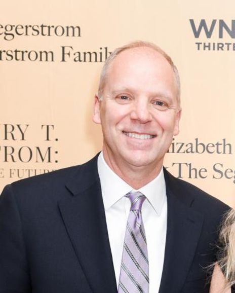 Andy Russell Headshot