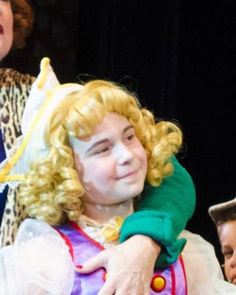 Talia B Pamatat Headshot