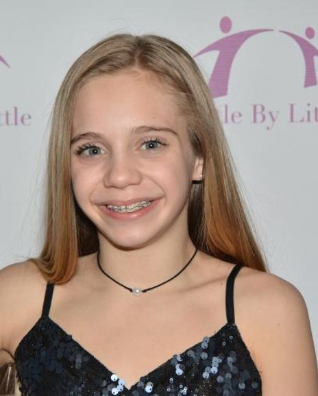 Brooke Waldren Headshot