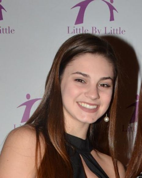 Sidney Laughlin Headshot