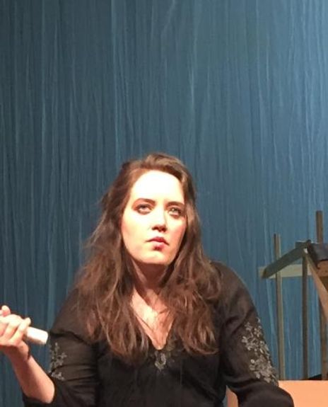 Rachel Eve Holmes Headshot