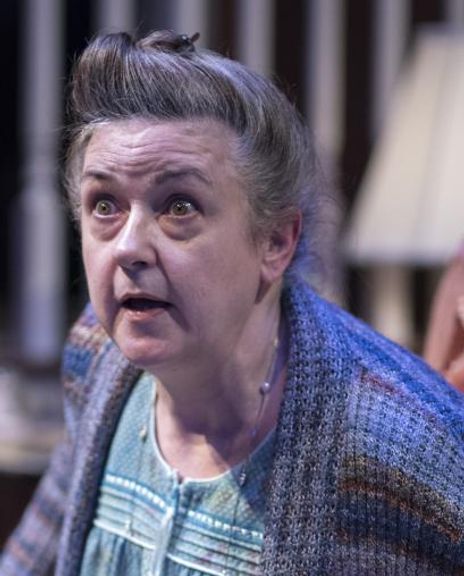 Elizabeth Pierotti Headshot