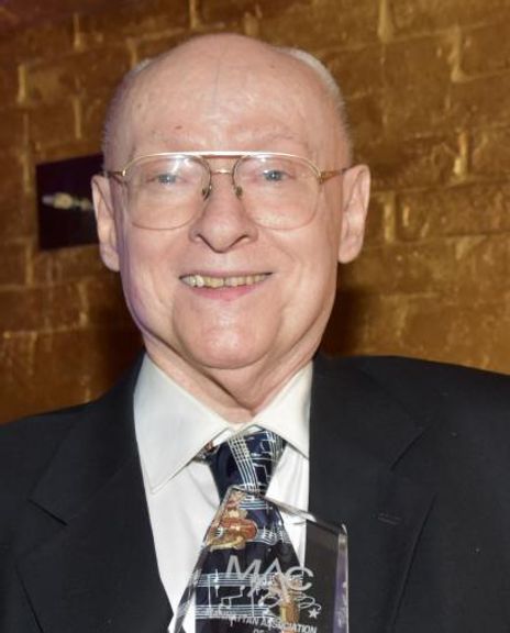 Ira Lee Collings Headshot