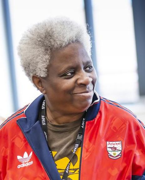 Dawn Walton Headshot