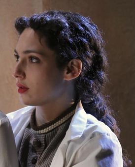 Sophia Blum Headshot