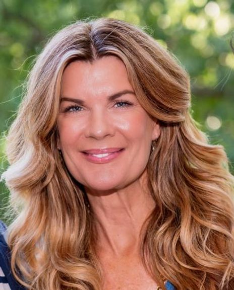 Mia Matthews Headshot