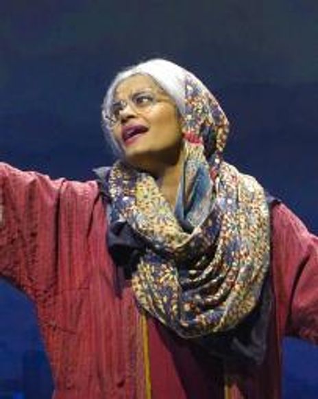 Palomi Ghosh Headshot