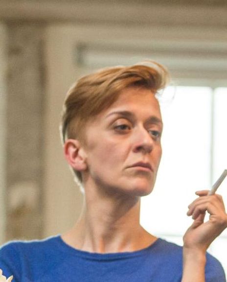 Lucy Ellinson Headshot