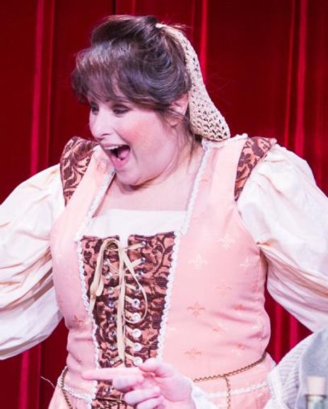 Shannon Warrick Headshot