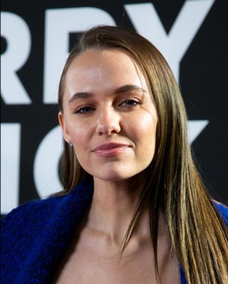 Madison Iseman Headshot