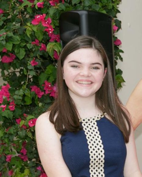 Olivia Henley Headshot