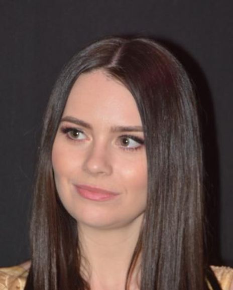 Mairead Carlin Headshot