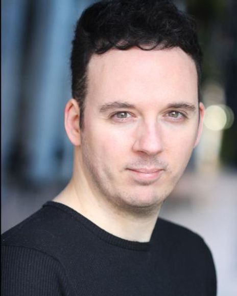 Harry Kit Lee Headshot