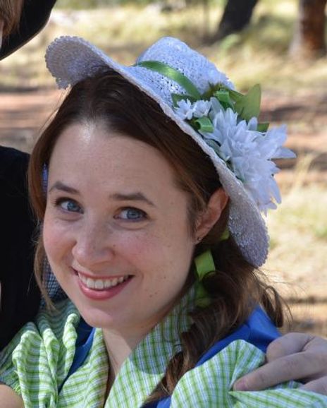 Steph Hickey Headshot