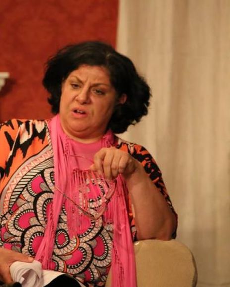 Elizabeth Nicholas Synnott Headshot