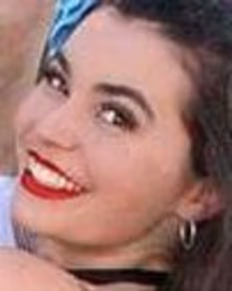Sarah Yoder Headshot