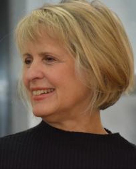 Carol Ann Baxter Headshot