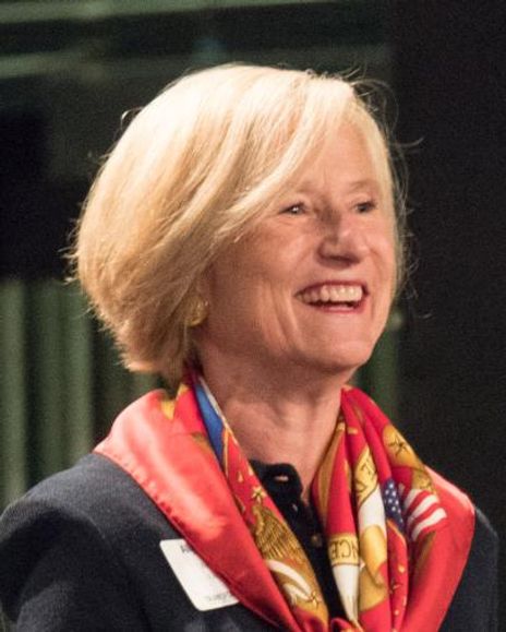 Anne Kaiser Headshot