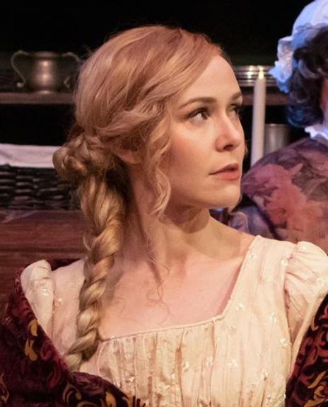 Brittni Barger Headshot