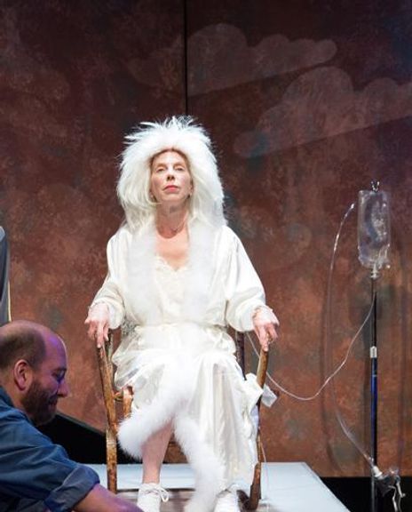 Elizabeth Lande Headshot