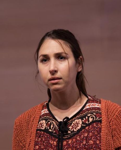 Samantha Ressler Headshot