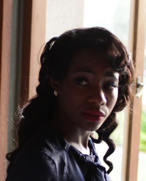 Talia Davis Headshot