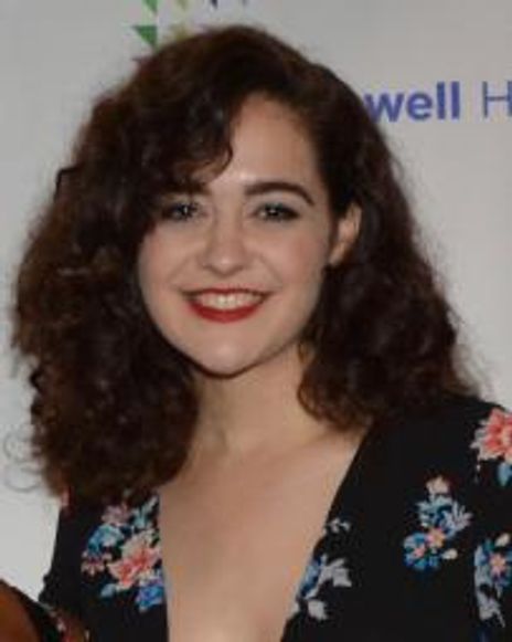 Claire Avakian Headshot