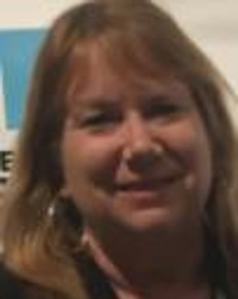 Kathy MacNeil Headshot