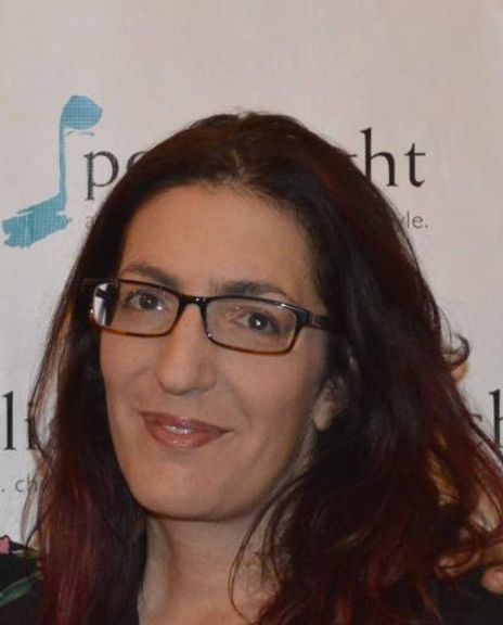 Andra Velis Simon Headshot