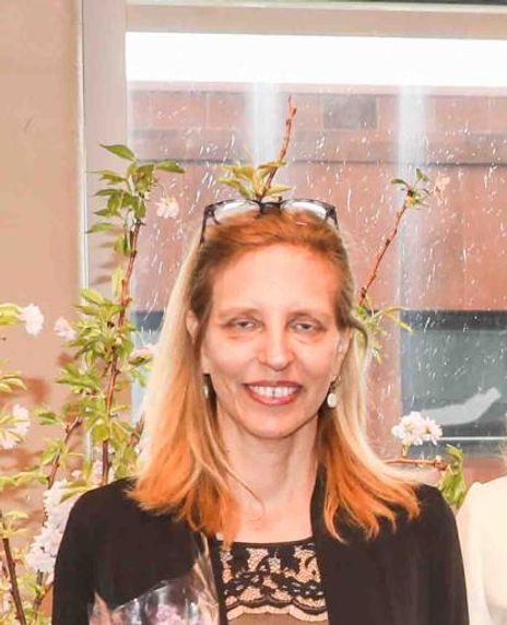 Nadine Epstein Headshot