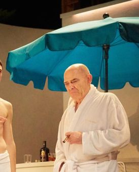 Peter Guinness Headshot