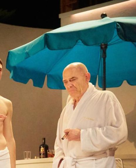 Peter Guinness Headshot