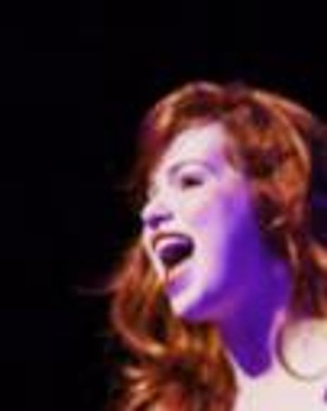 Amanda Lade Headshot