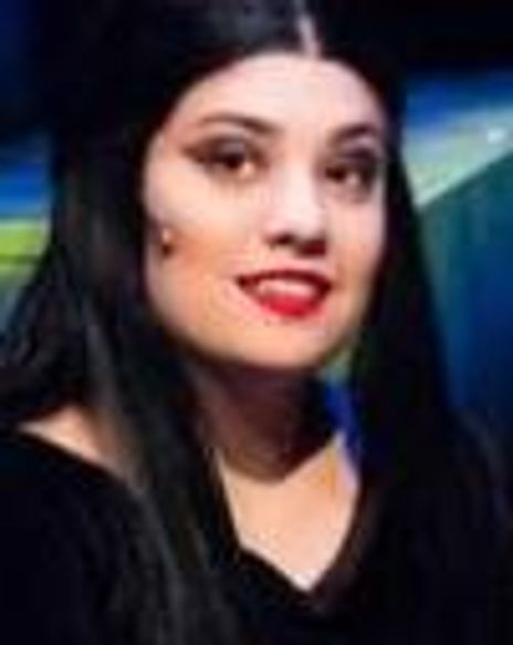 Emma Demayo Headshot