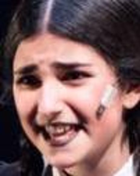 Julia Ravenna Headshot