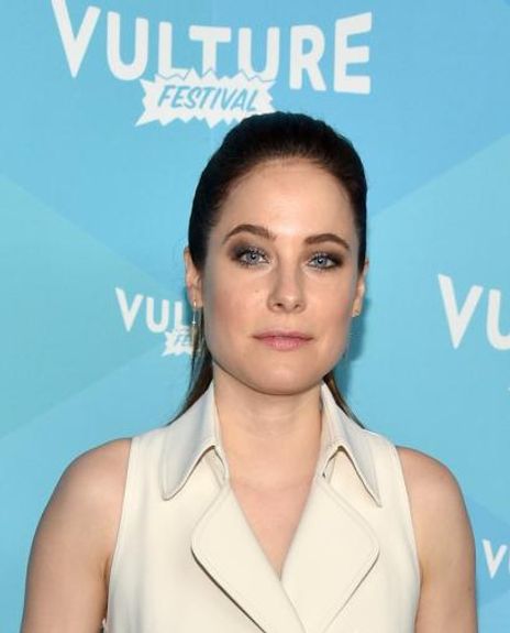 Caroline Dhavernas Headshot