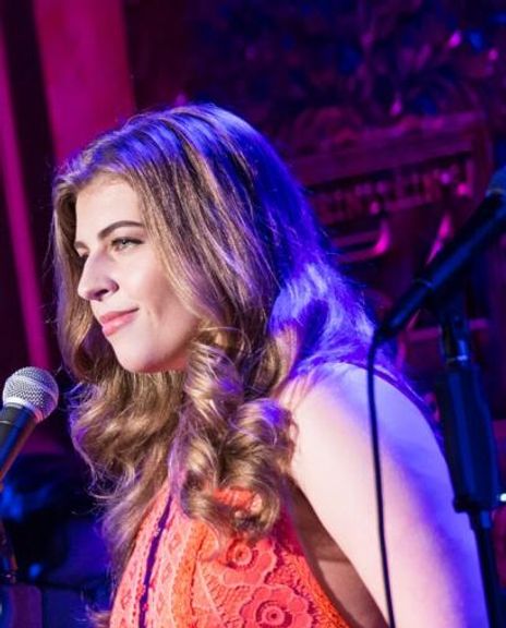 Juliana Pillets Headshot