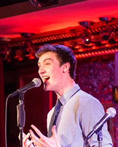 Max Avramis Headshot