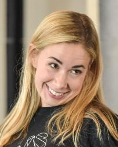 Samantha Hull Headshot