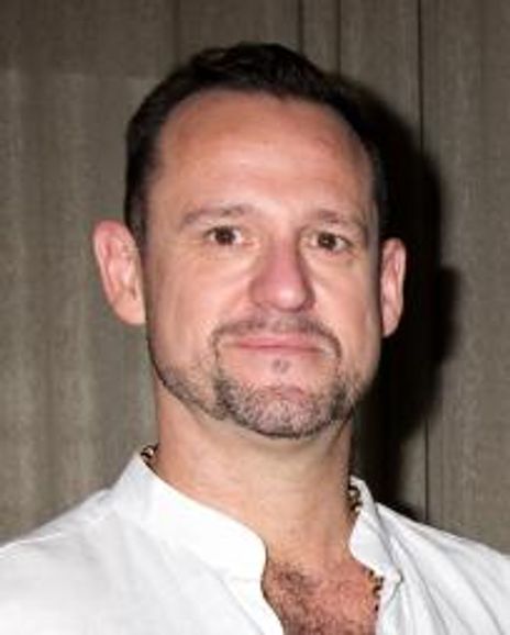 Gavin Robins Headshot